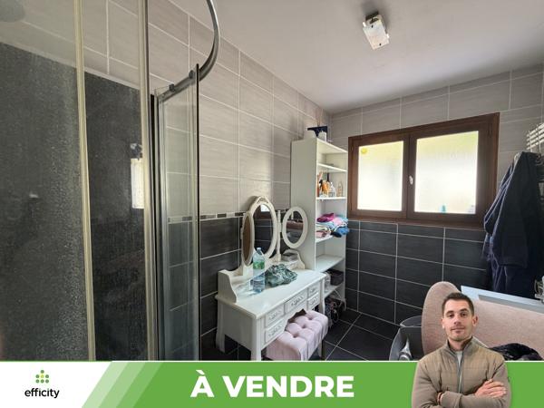 Maison
         7 pièces
        - 170 m² 252 000 € *