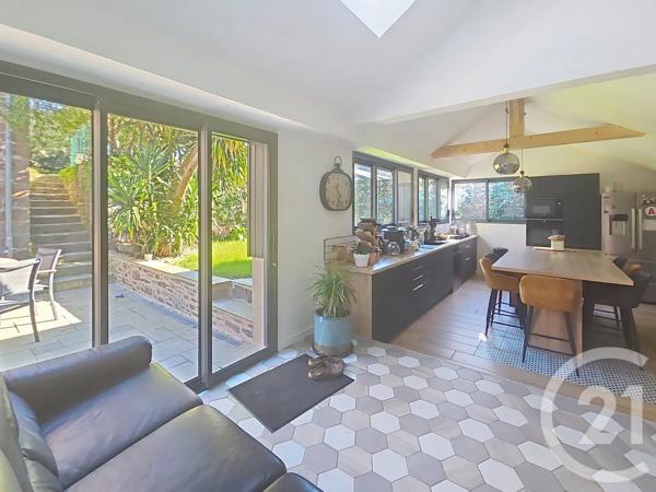 Maison à vendre  6 pièces - 147 m 2   ST MALO  - 35