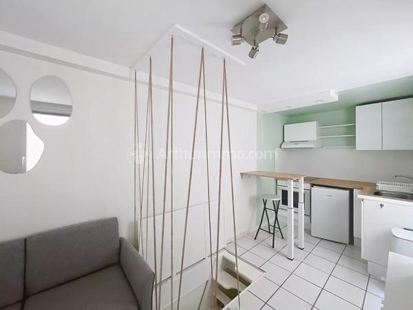 Location                                                      Duplex
                        
                     2 pièces                      18 m2                     à Clermont-Ferrand