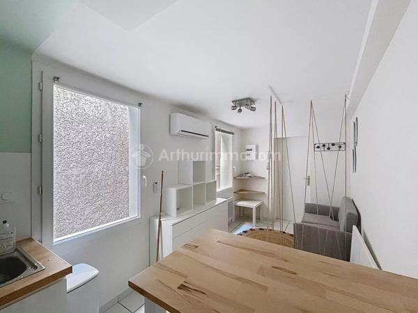 Location                                                      Duplex
                        
                     2 pièces                      18 m2                     à Clermont-Ferrand