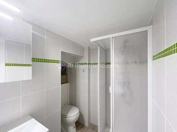 Location                                                      Duplex
                        
                     2 pièces                      18 m2                     à Clermont-Ferrand