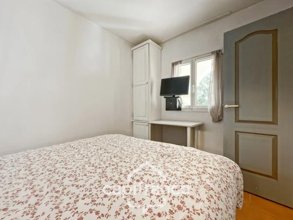 Domaine et golf de Pont Royal, appartement en rez-de-jardin de 42 m2 , 1 chambre et un chambre cabine , place de stationnement