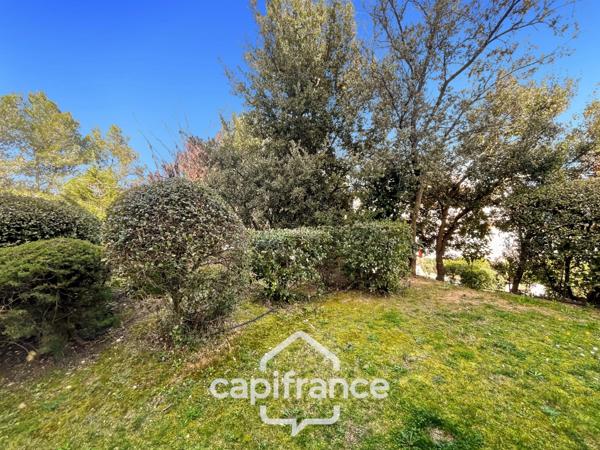 Domaine et golf de Pont Royal, appartement en rez-de-jardin de 42 m2 , 1 chambre et un chambre cabine , place de stationnement