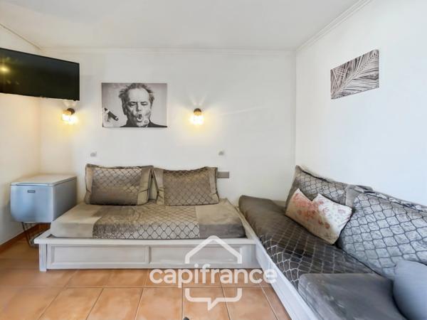 Domaine et golf de Pont Royal, appartement en rez-de-jardin de 42 m2 , 1 chambre et un chambre cabine , place de stationnement