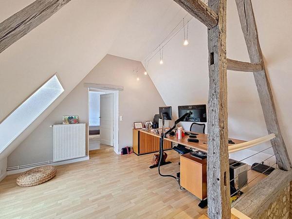 Maison 8 pièce(s) 210 m2