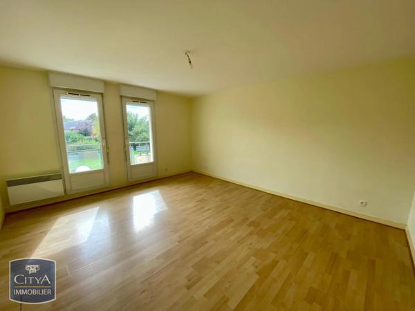 Appartement à louer 2 pièces 46.08m² Chambray-lès-Tours (37170)