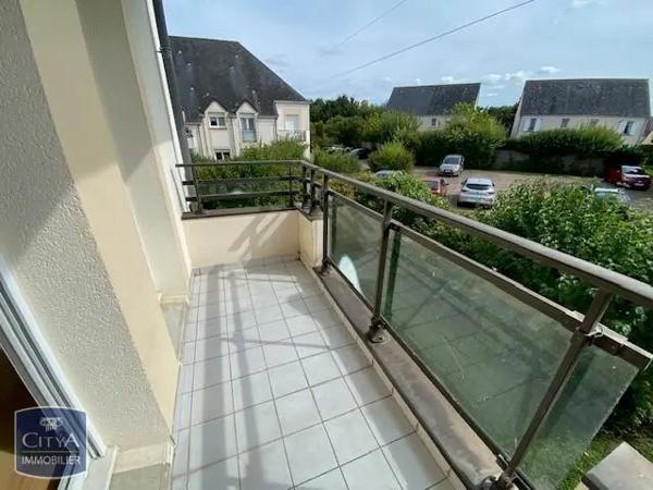 Appartement à louer 2 pièces 46.08m² Chambray-lès-Tours (37170)