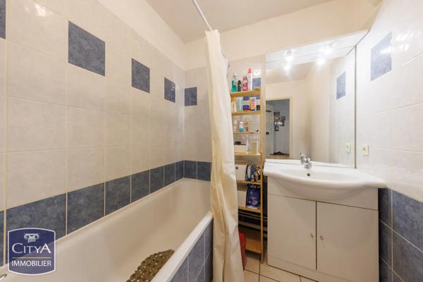 Appartement à vendre 2 pièces 46.65m² Clermont-Ferrand (63100)