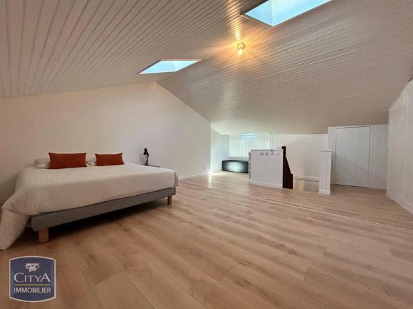 Appartement à louer 2 pièces 65.66m² Villefranche-sur-Saône (69400)
