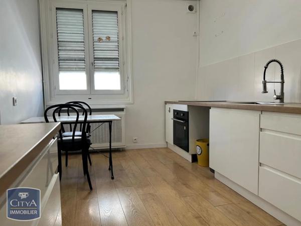 Appartement à louer 2 pièces 65.66m² Villefranche-sur-Saône (69400)