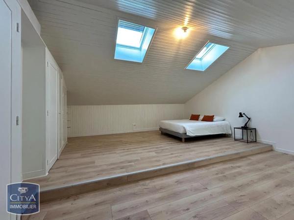 Appartement à louer 2 pièces 65.66m² Villefranche-sur-Saône (69400)