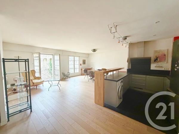 Appartement à vendre  4 pièces - 114,68 m 2   VANNES  - 56