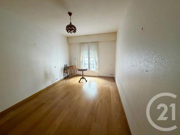 Appartement à vendre  4 pièces - 114,68 m 2   VANNES  - 56