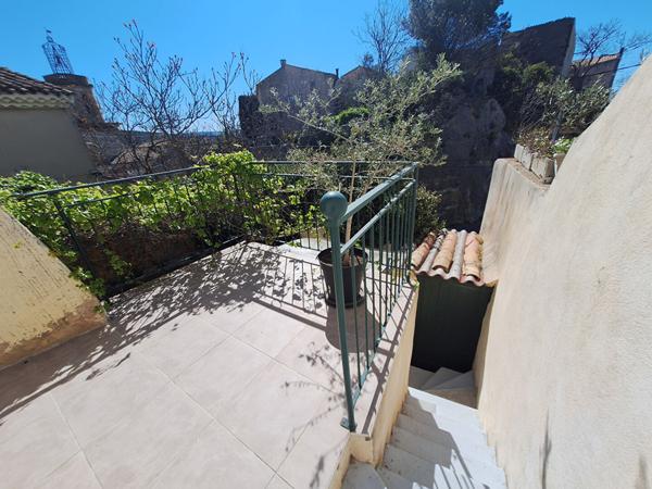 EYGUIERES - Maison de charme - 3 pièces - 86 m² - Terrasses