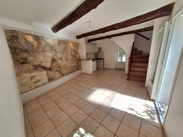 EYGUIERES - Maison de charme - 3 pièces - 86 m² - Terrasses