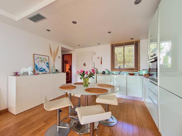 Appartement à HAUTS DE VAUGRENIER (06270)