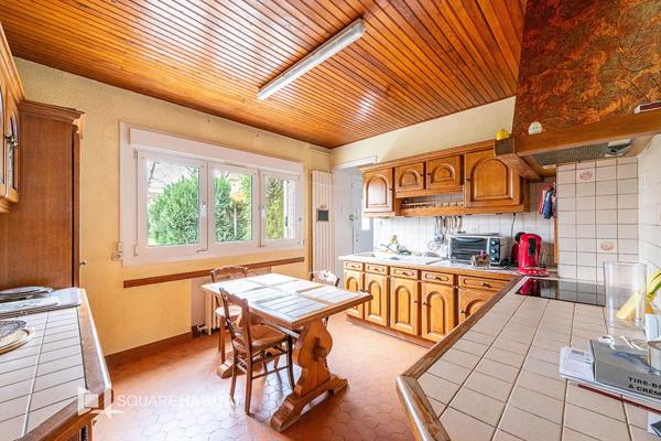 Maison à vendre 7 pièces 180m² Saint-Amand-les-Eaux (59230)