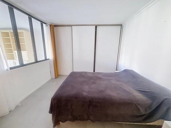 Vente                                                      Appartement
                        
                     2 pièces                      48 m2                     à Cannes