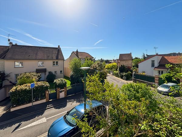 Maison Verrieres Le Buisson