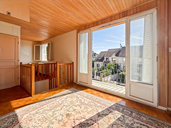 Maison Verrieres Le Buisson