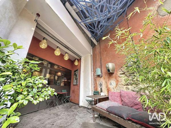 Location boutique/local commercial 150 m² Apt