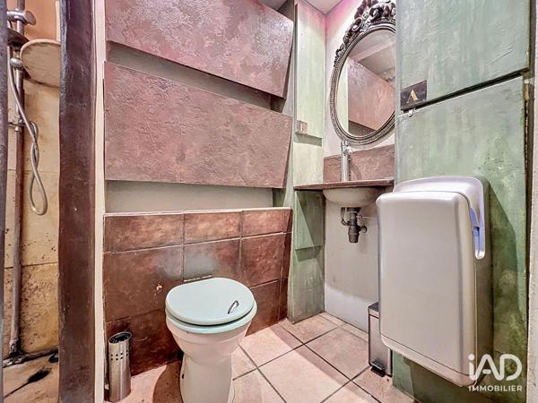 Location boutique/local commercial 150 m² Apt