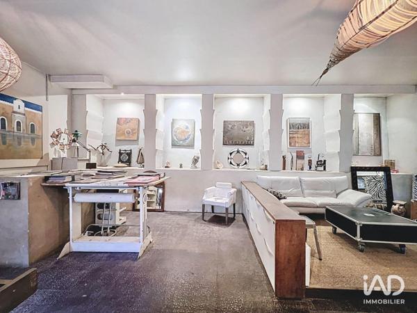 Location boutique/local commercial 150 m² Apt