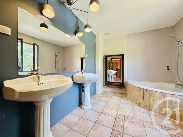 Maison à vendre  6 pièces - 152,39 m 2   VEYRAC  - 87
