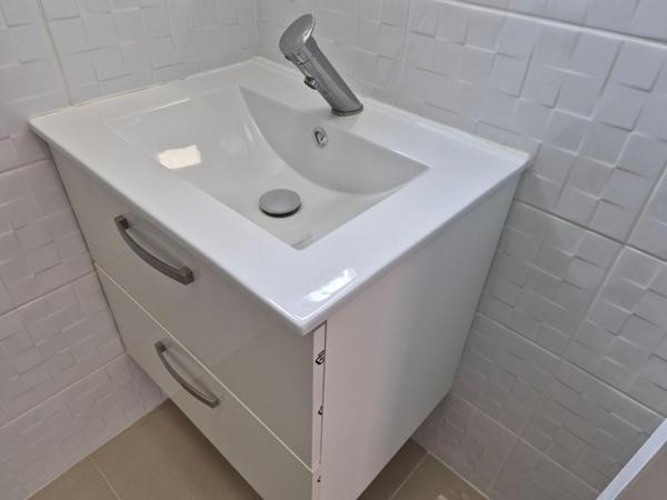 maison 95 M² + garage 24 M² 4 CH ,rénovée entièrement