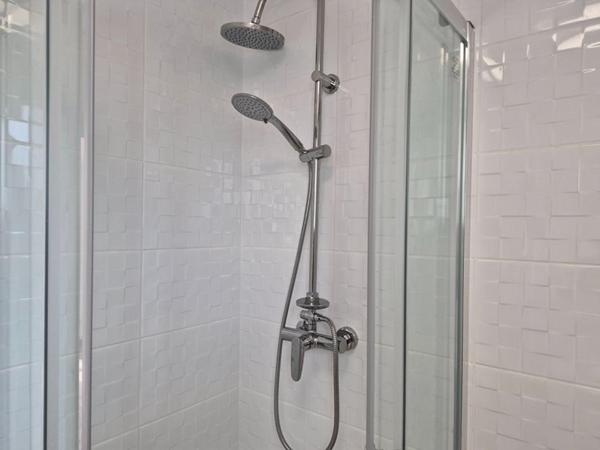 maison 95 M² + garage 24 M² 4 CH ,rénovée entièrement