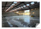 Location hangar 750 m² Pontpoint