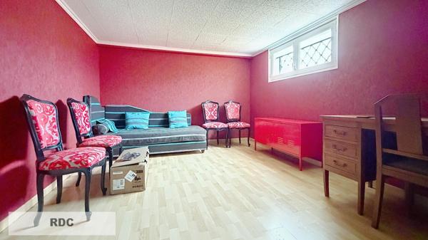 Maison familiale 8 pièces – 220 m² – Terrain paysagé 1 400 m²