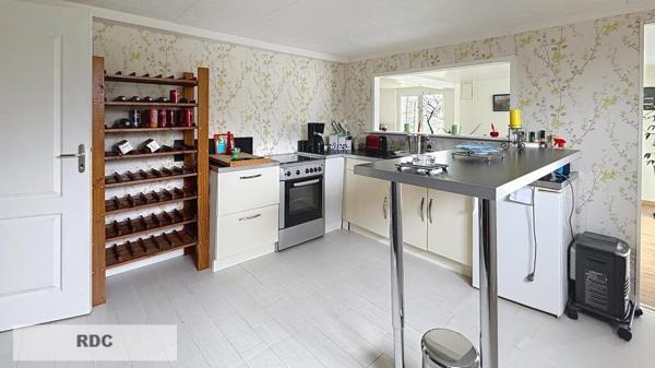 Maison familiale 8 pièces – 220 m² – Terrain paysagé 1 400 m²