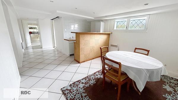 Maison familiale 8 pièces – 220 m² – Terrain paysagé 1 400 m²