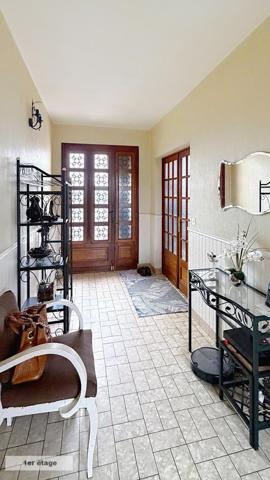 Maison familiale 8 pièces – 220 m² – Terrain paysagé 1 400 m²