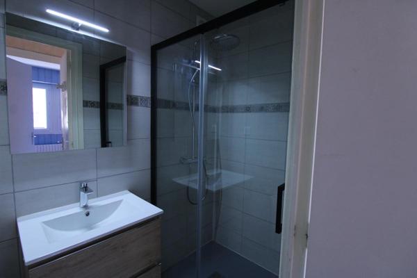 MONS - MAISON F3 - SECTEUR CALME, PROCHE CENTRE VILLE