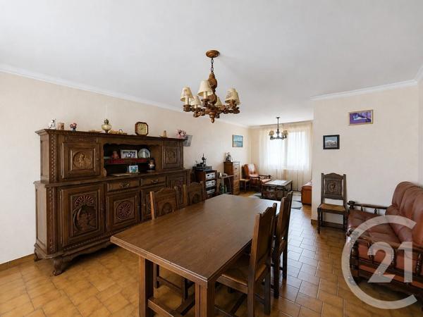 Maison à vendre  6 pièces - 120,12 m 2   ST JACQUES DE LA LANDE  - 35
