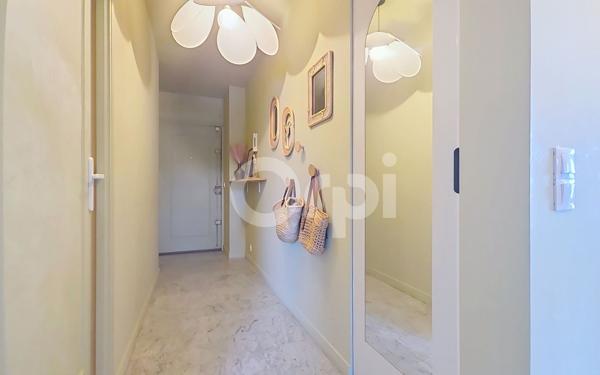 Appartement à vendre    3 pièces • 69 m2 Le Cannet