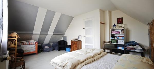 Lumineuse maison familiale idéalement située à Avon.