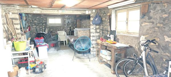 Lumineuse maison familiale idéalement située à Avon.