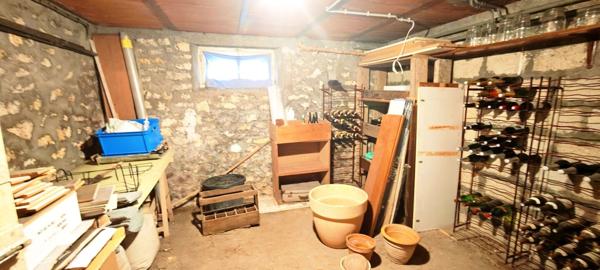 Lumineuse maison familiale idéalement située à Avon.