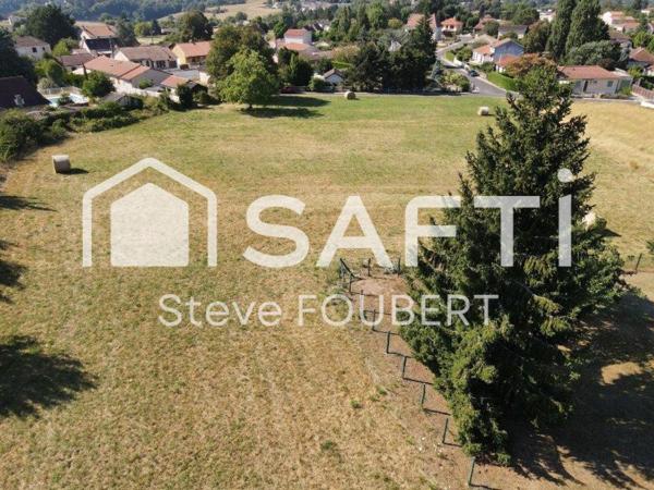 TERRAIN CONSTRUCTIBLE DE 1020 M2