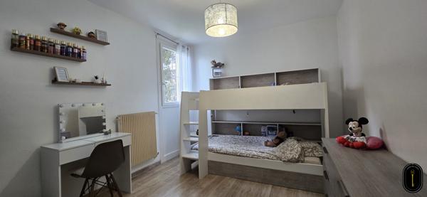 Chateau gombert (13013) Appartement 4 pieces, 3 chambres, cave et balcon