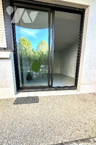 Appartement T2 + Parking résidence secteur Maryse Bastié LYON 8.
100m métro Grange Blanche.