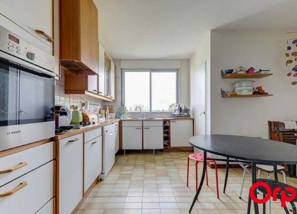Appartement à vendre    4 pièces • 108 m2 Caluire-et-Cuire