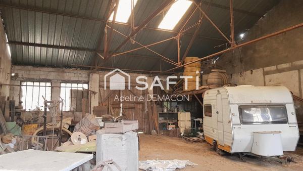 Grange / Hangar avec terrain