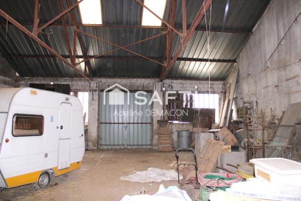 Grange / Hangar avec terrain