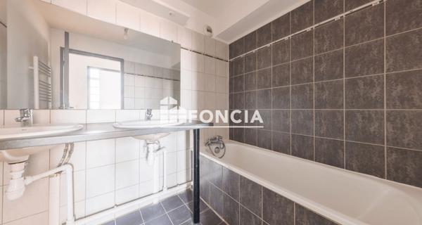 À vendre Appartement 4 pièces 92.89 m² - Riom 63200