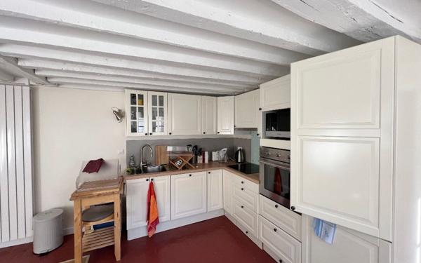 Appartement à louer    2 pièces • 74,02 m2 Versailles