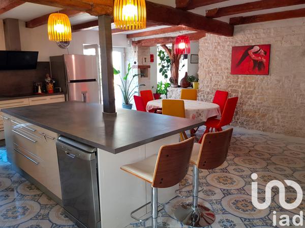 Maison à vendre 8 pièces 280 m² Saint-Médard-d'Aunis